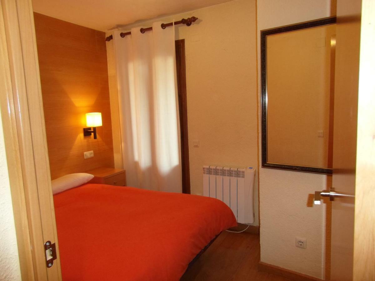 B06 - Mayor 22, 1º - Villmor Apartment Benasque Exterior photo